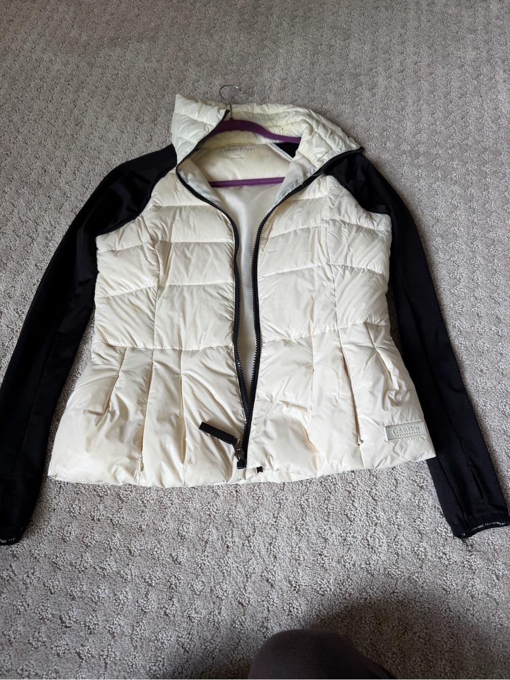 Calvin Klein Two-Tone Quilted Puffer Jacket - Cream & Black